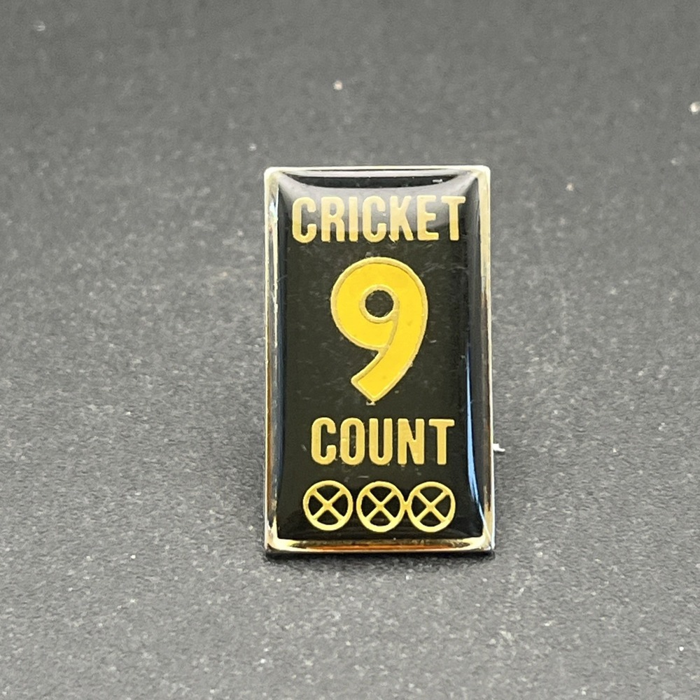Cricket‎ Sports 9 Count Lapel Hat Pin